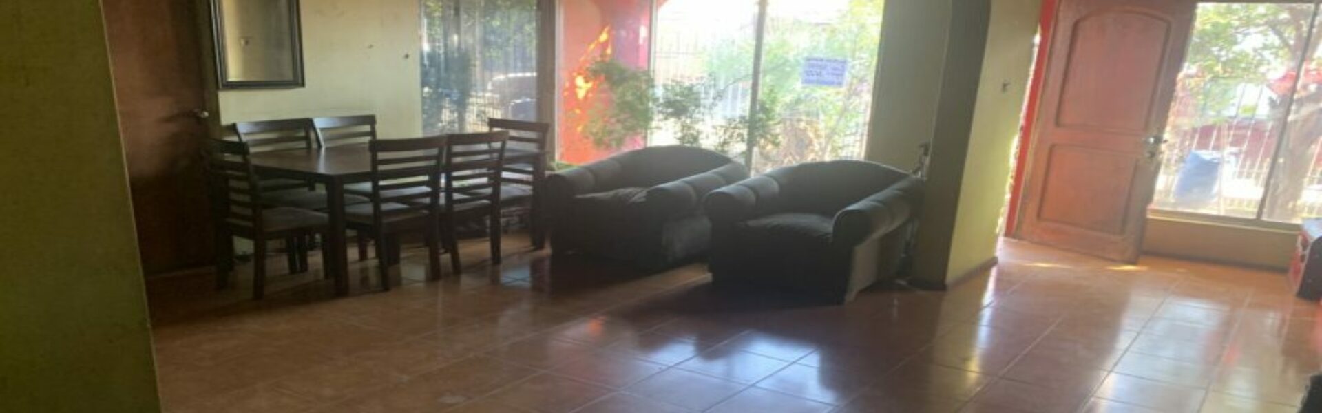 CASA EXCELENTE UBICACIÓN, 2 PISOS Y 4 HABITACIONES. $85.000.000.- thumbnail